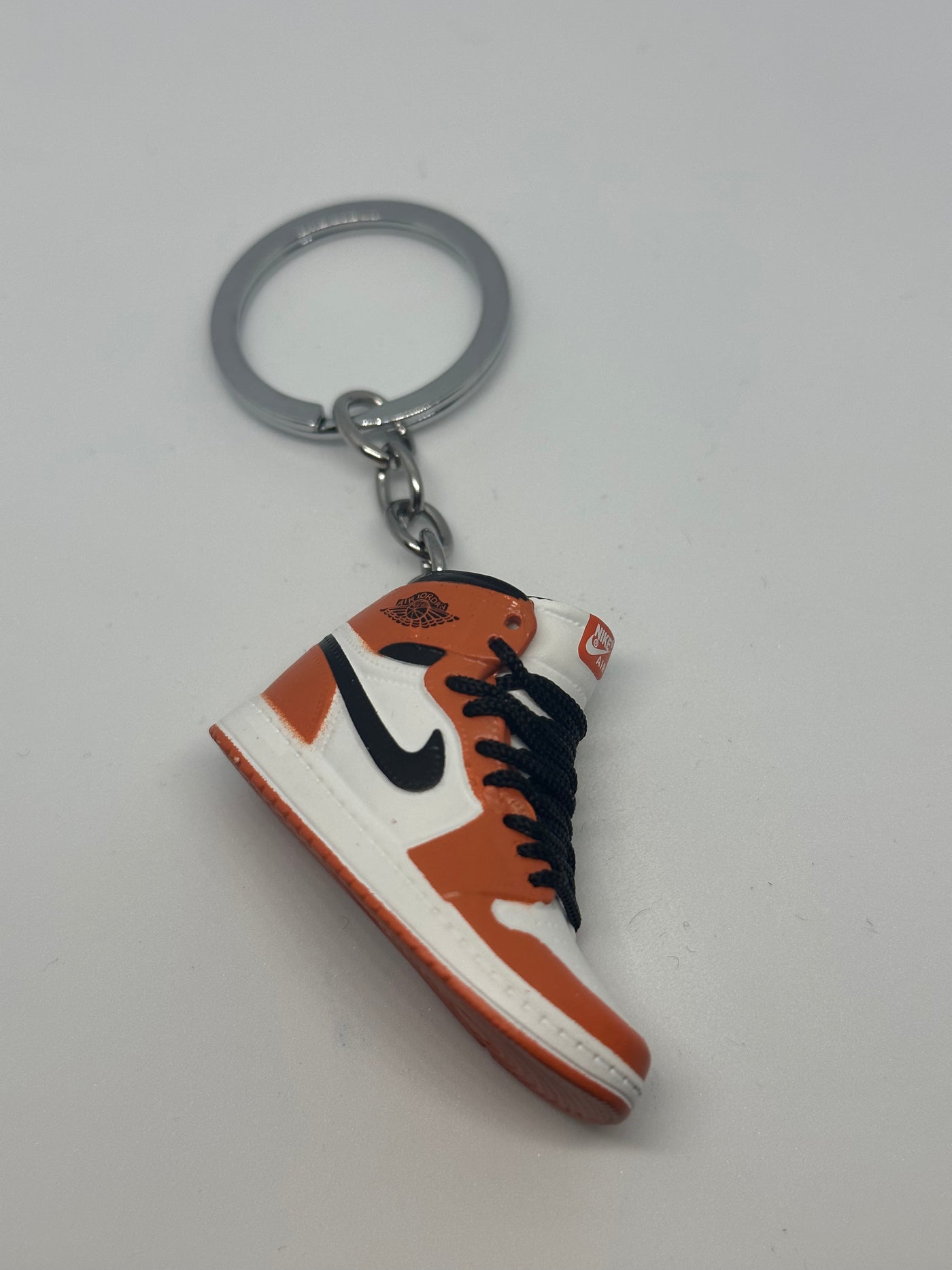 Jordan 1 (White/Orange)